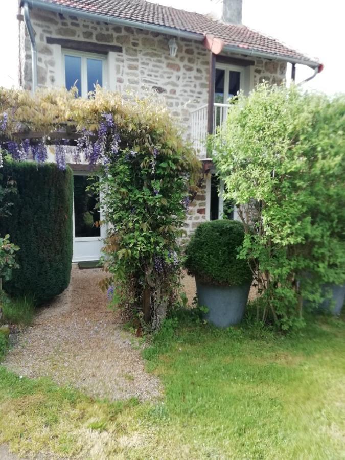 Gite Du Mont De Transet Thauron Exterior foto